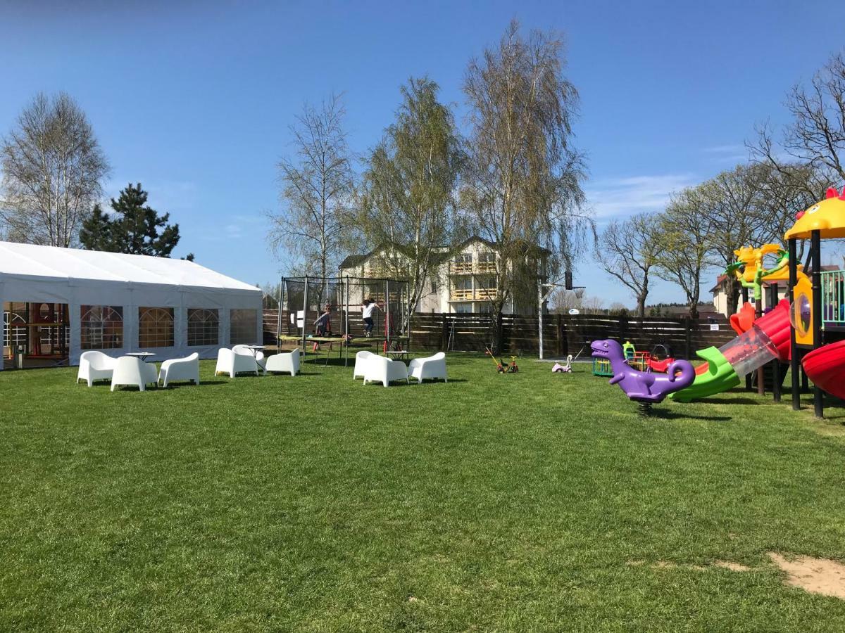 Domki I Apartamenty Caloroczne Koliber Władysławowo Exteriör bild